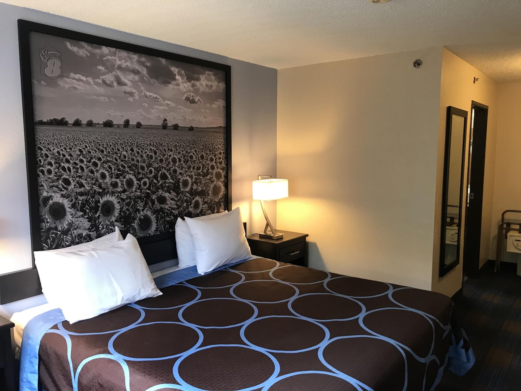 Super 8 By Wyndham Lenexa Overland Park Area/Mall Area Exterior foto