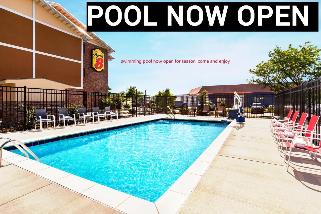 Super 8 By Wyndham Lenexa Overland Park Area/Mall Area Exterior foto